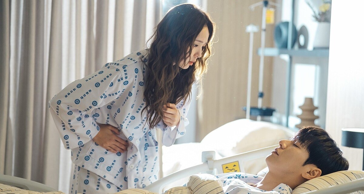 Netflix 10月片单推荐:金裕贞谍报新作《百日谎言》打头阵,7部热门影集一次看-安卿辰博客